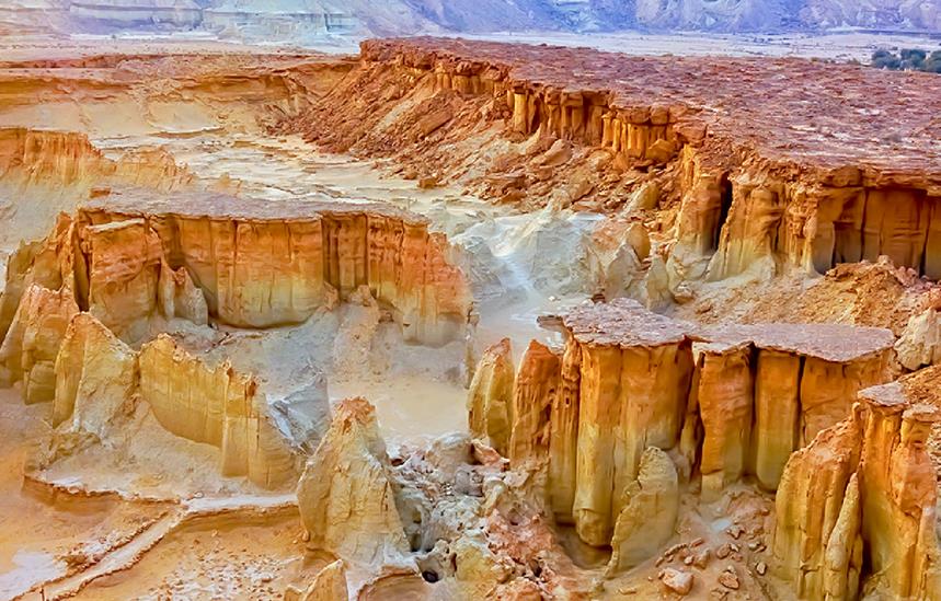 The rocks of Qeshm Star Valley